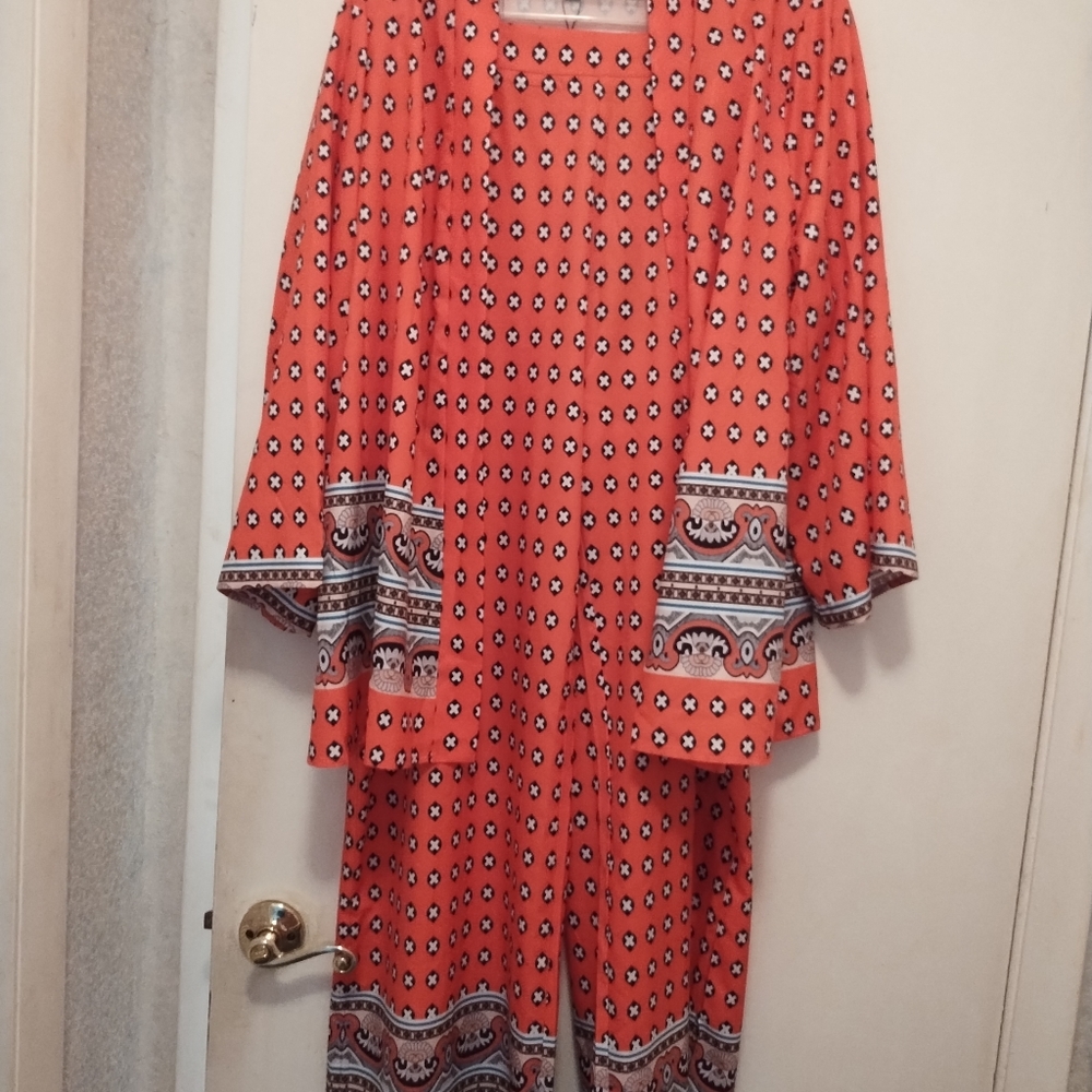 Pant suit - Picture 7 of 15